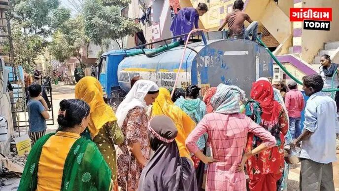 ગુજરાતમાં પાણી સંકટ ચિંતાજનક: 54 જળાશયોમાં જળસ્તર 10%થી ઓછું, 6 સંપૂર્ણ સુકાયા