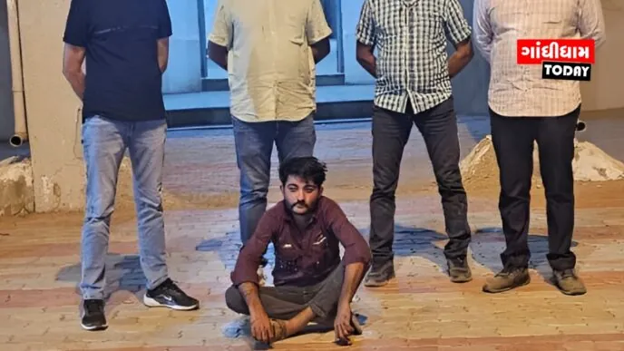 Bhachau police nab accused with illegal country-made gun