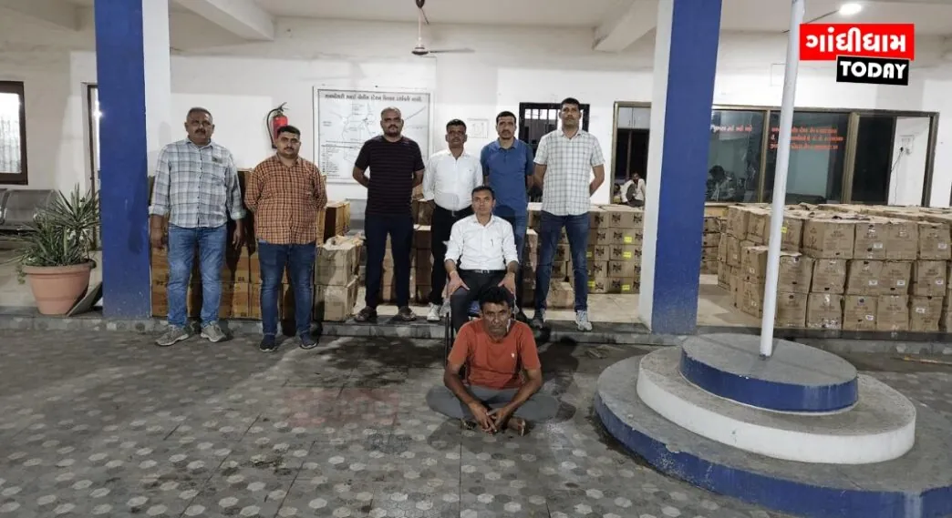 એલસીબીની મોટી સફળતા: ટેન્કરના ગુપ્ત બોક્સમાંથી ₹78.25 લાખનો દારૂ ઝડપાયોએલસીબીની મોટી સફળતા: ટેન્કરના ગુપ્ત બોક્સમાંથી ₹78.25 લાખનો દારૂ ઝડપાયો