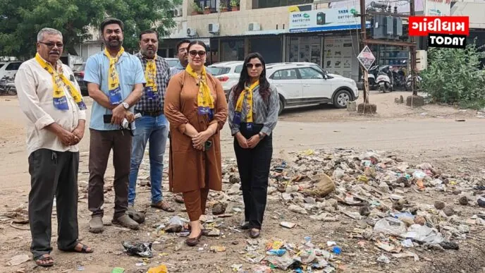 ગાંધીધામના ધારાસભ્ય કાર્યાલય બહાર કચરાનો ગંજ: 'આપ' દ્વારા પ્રી-મોન્સુન કામગીરીની પોલ ખોલી