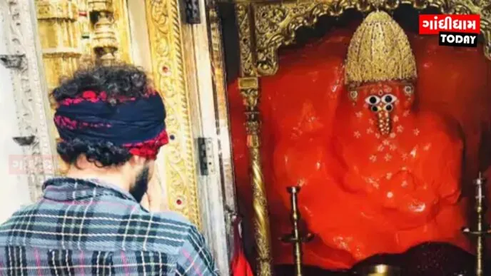 વહેલી સવારે:ઓલરાઉન્ડર રવિન્દ્ર જાડેજા માતાના મઢ ખાતે,દર્શને પહોંચ્યા