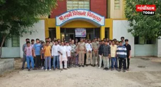 ટ્રાફિક જાગૃતિ: અંજારની સ્વામી વિવેકાનંદ સ્કૂલમાં વિશેષ કાર્યક્રમ યોજાયો