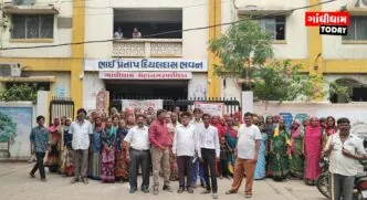 ગાંધીધામ: 135 સફાઈ કામદારોની રોજી છીનવાઈ
