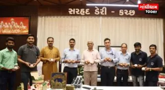 સરહદ ડેરીમાંથી અમૂલ મટકા કુલ્ફીનું સૌપ્રથમ ઉત્પાદન શરૂ: બે સ્વાદમાં મળશે વિશિષ્ટ આઈસ્ક્રીમ