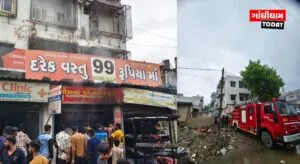 ગાંધીધામના સુંદરપુરીમાં શોર્ટ સર્કિટના કારણે બે દુકાનોમાં લાગી આગ