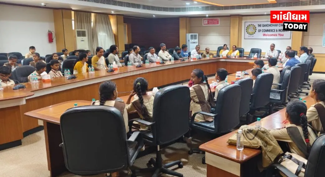 ગાંધીધામ ચેમ્બર અને સરસ્વતી વિદ્યા મંદિર દ્વારા રક્ષાબંધનની અનોખી ઉજવણી
