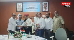 કચ્છમાં કોસ્ટલ હાઈવે અને એરપોર્ટના વિકાસ માટે રજૂઆત: નેશનલ શિપિંગ બોર્ડના ચેરમેનને આવેદનપત્ર